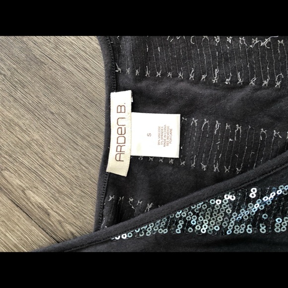 Fancy sequin dress from Arden B - Picture 3 of 3